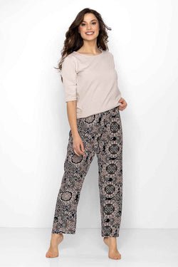 Momenti Per Me Beiger Damen-Pyjama mit 3/4-Ärmeln und langer gemusterter Hose – AVÉLIE Lingerie